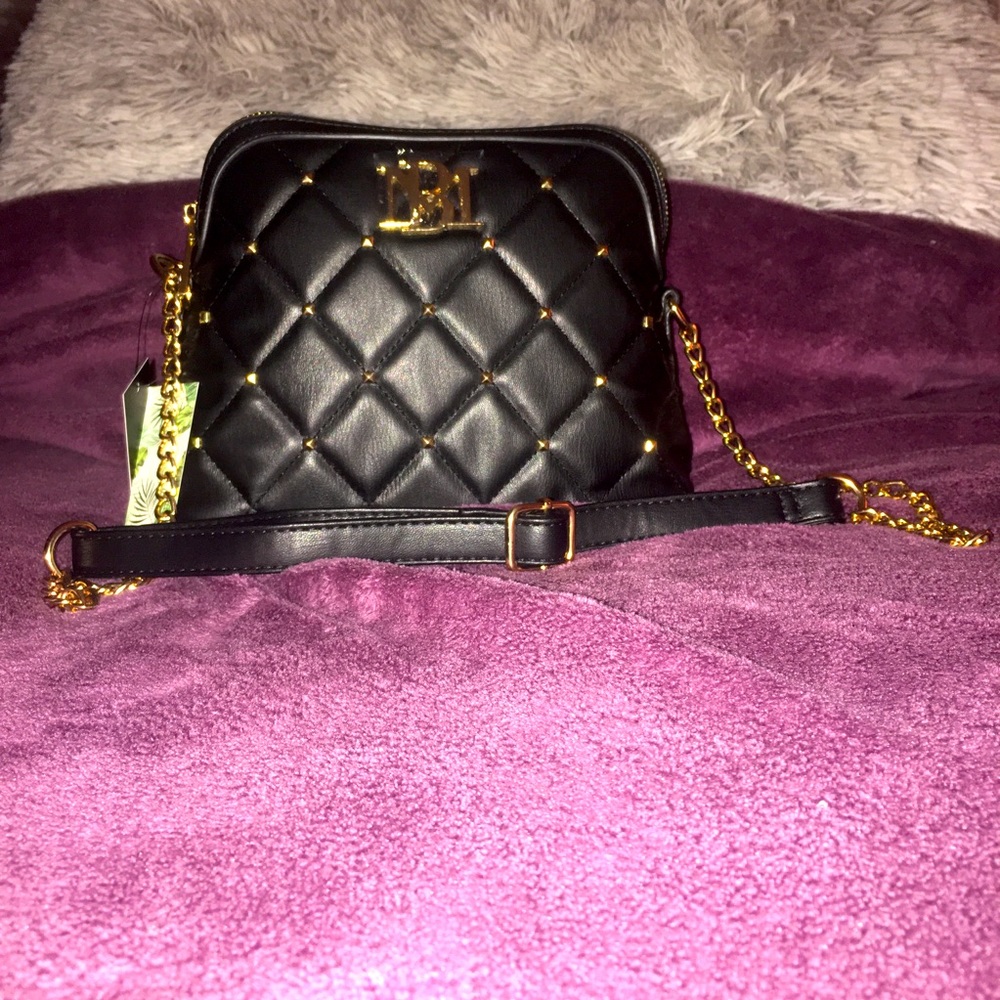 NWT-Badgley Mischka Black Studded Quilted Purse🤩